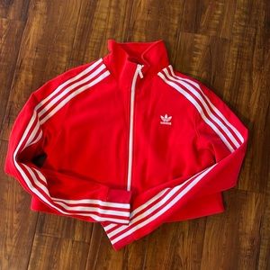 Cropped Addidas sweater